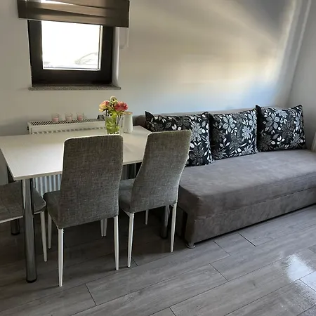 La Mateo Mamaia Sat *