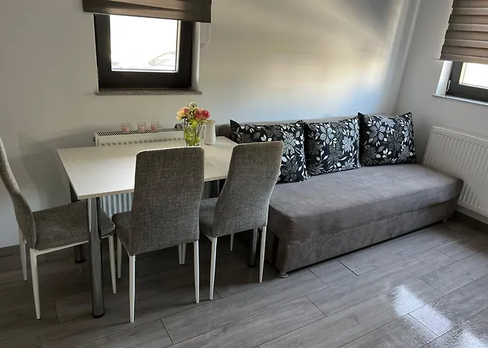 La Mateo Mamaia Sat *